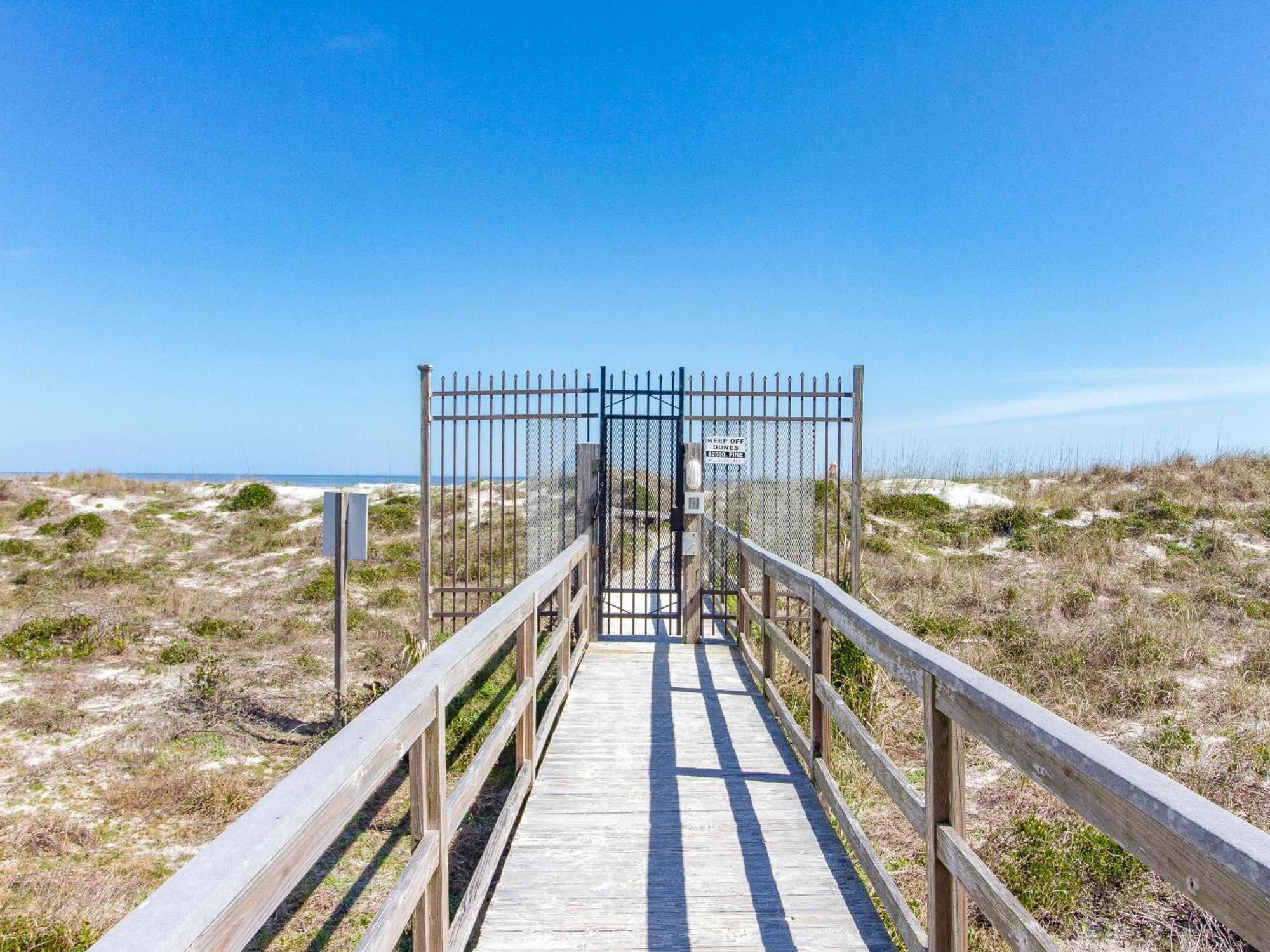 Hibiscus 301-A, 2 Bedrooms, Ocean Front, 3 Pools, Sleeps 6, Pet Friendly St. Augustine Buitenkant foto